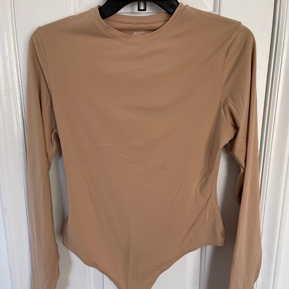 Skims Long Sleeve Crew Neck Bodysuit  size XL